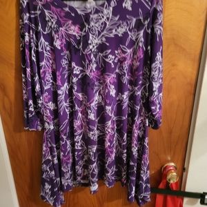 Woman Within shark bite tunic - size 18/20